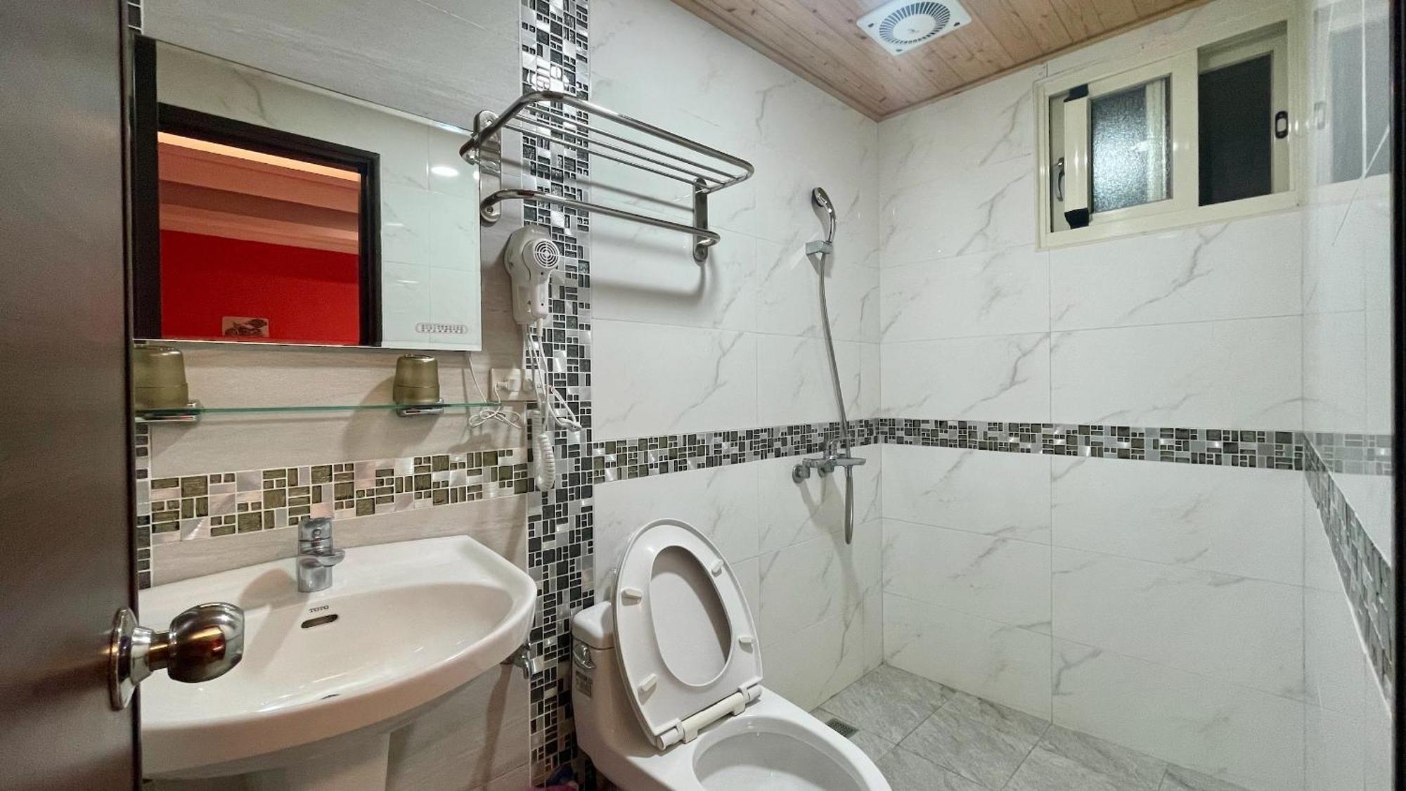 Honey House Apartment หลัวตง ภายนอก รูปภาพ